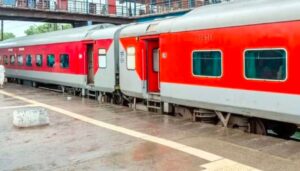 రైల్వే స్టేషన్లలో కనీస సౌకర్యాల లోపం:CAG…