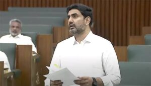 మెగా డీఎస్సీపై మంత్రి నారా లోకేష్ పవర్ పాయింట్ ప్రజెంటేషన్..